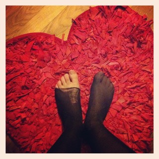 Esther Acebo feet photo thumbnail