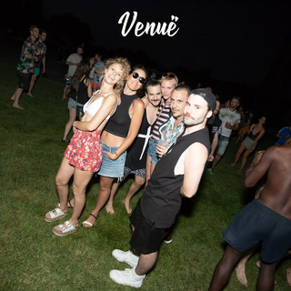 Esther Acebo feet photo thumbnail