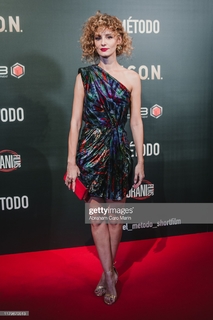 Esther Acebo feet photo thumbnail