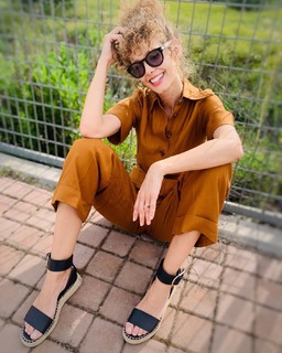 Esther Acebo feet photo thumbnail