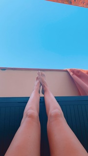 Esther Acebo feet photo thumbnail