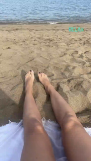 Esther Acebo feet photo thumbnail