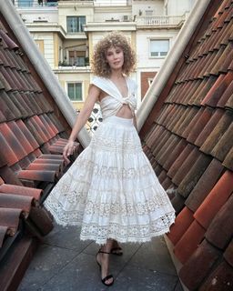 Esther Acebo feet photo thumbnail