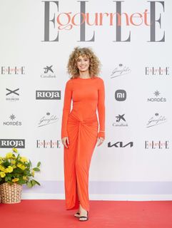 Esther Acebo feet photo thumbnail