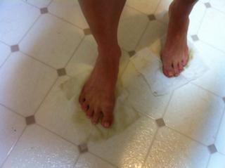 Esther Anderson feet photo 5
