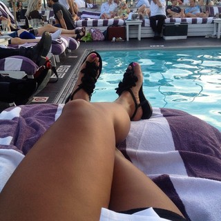 Esther Baxter feet photo 16