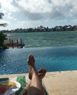 Esther Baxter feet photo 5