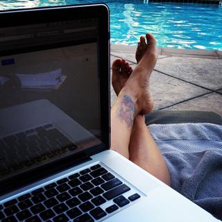 Esther Baxter feet photo 17