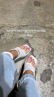 Esther Choi feet photo 9