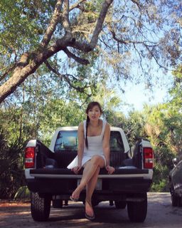 Esther Ku feet photo 9