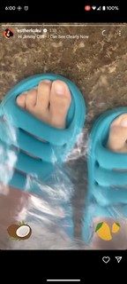 Esther Ku feet photo 5