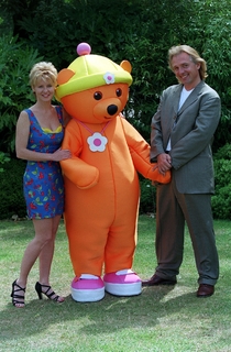 Esther McVey feet photo 9