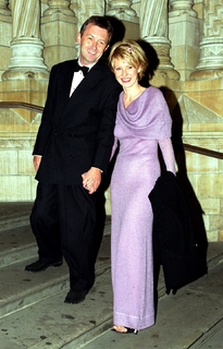 Esther McVey feet photo 11