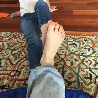 Esther Povitsky feet photo thumbnail