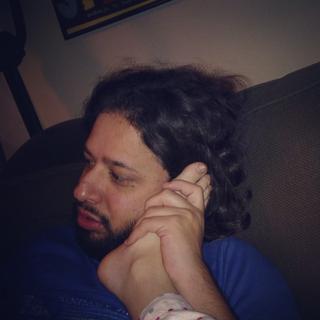 Esther Povitsky feet photo thumbnail