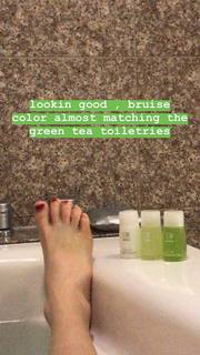 Esther Povitsky feet photo thumbnail