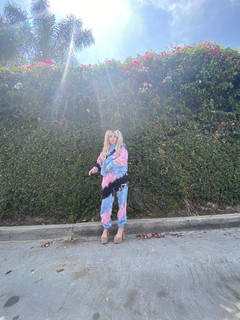 Esther Povitsky feet photo thumbnail