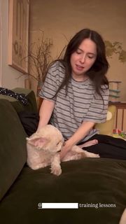Esther Povitsky feet photo thumbnail