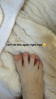 Esther Povitsky feet photo 1