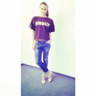 Esther Sedlaczek feet photo thumbnail