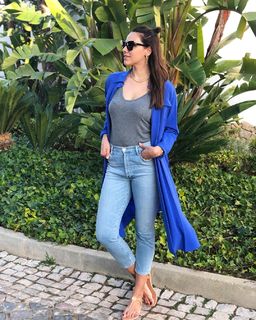 Esther Sedlaczek feet photo thumbnail