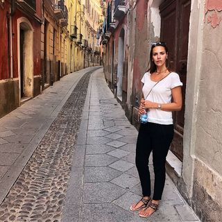 Esther Sedlaczek feet photo thumbnail