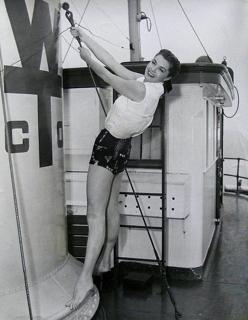 Esther Williams feet photo 10
