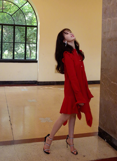 Esther Yu feet photo 7