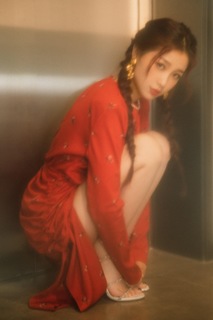 Esther Yu feet photo 18