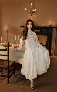 Esther Yu feet photo 4