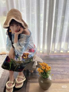Esther Yu feet photo 11