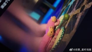 Esther Yu feet photo 18