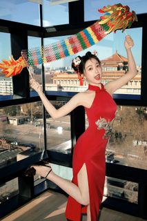 Esther Yu feet photo 14