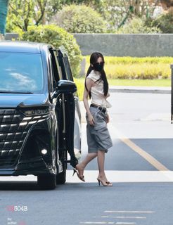 Esther Yu feet photo 20