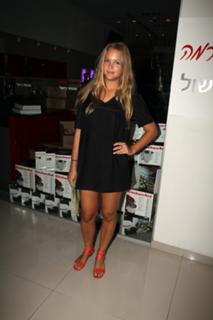 Esti Ginzburg feet photo 9