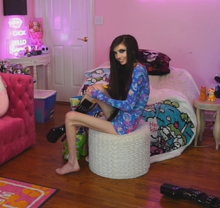 Eugenia Cooney feet photo 5