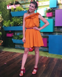 Eugenia Lemos feet photo 2