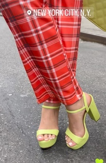 Eugenia Lemos feet photo 2