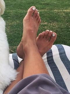 Eugenia Tobal feet photo 9