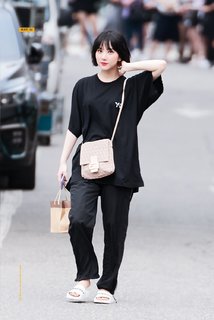 Eunha feet photo 3