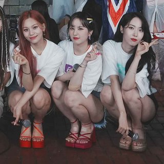 Eunha feet photo 3
