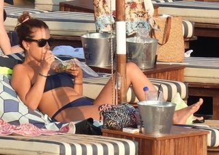 Eva Antonopoulou feet photo 7