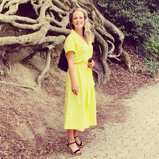 Eva Brenner feet photo 7