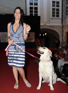 Eva Decastelo feet photo thumbnail