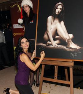 Eva Decastelo feet photo thumbnail
