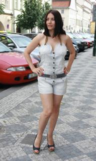 Eva Decastelo feet photo thumbnail