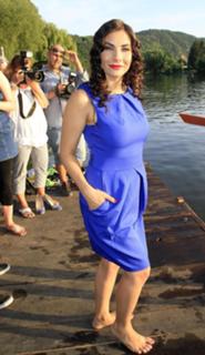 Eva Decastelo feet photo thumbnail