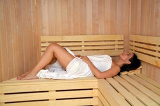 Eva Decastelo feet photo thumbnail