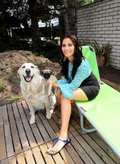 Eva Decastelo feet photo thumbnail