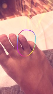 Eva Decastelo feet photo thumbnail